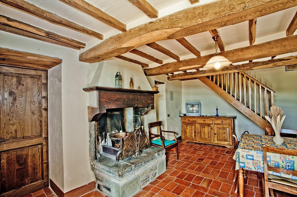 Agriturismo Terra Di Michelangelo Caprese Michelangelo Экстерьер фото